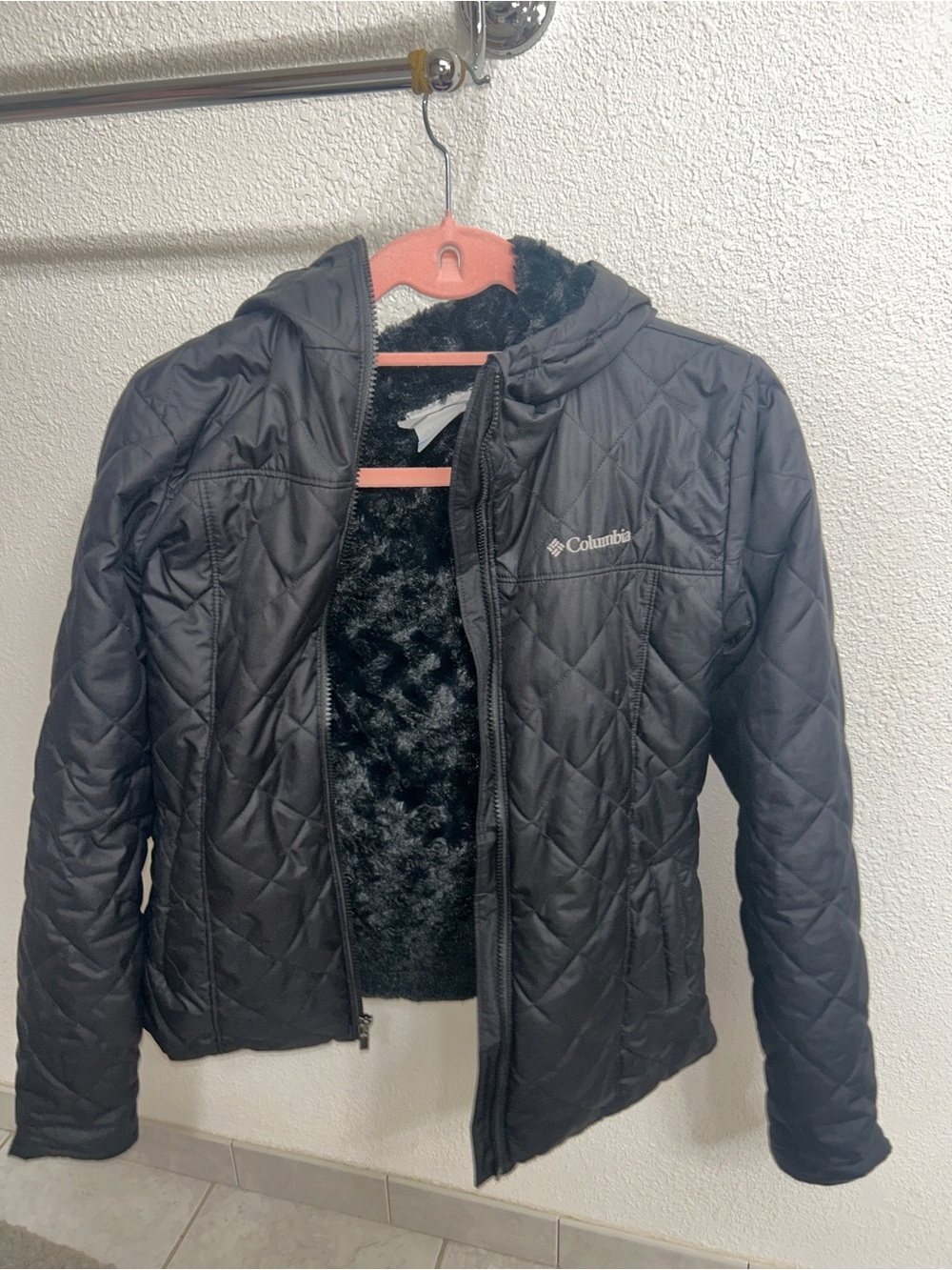 Columbia Black Quilted Hooded Jacket with Faux-Fur Lining